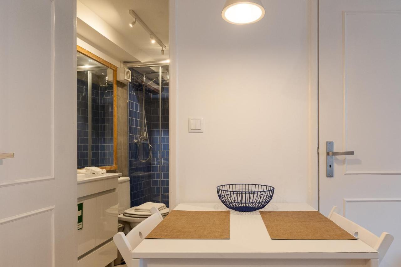 Contemporary Apartment In Chiado 3 Lisbon Exterior photo